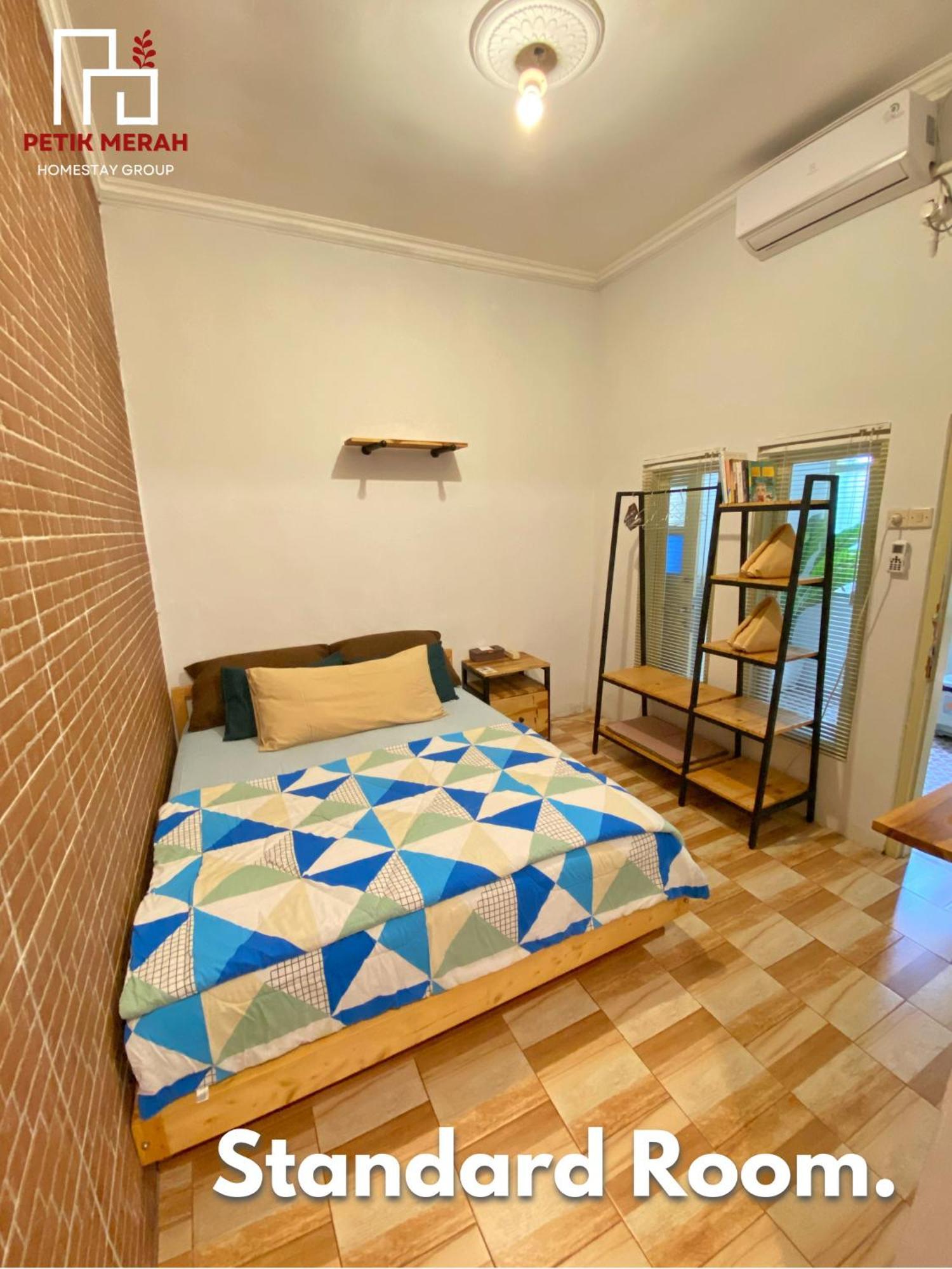 Petik Merah Homestay Pakualaman Exterior foto